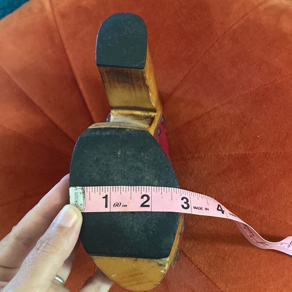 RELISTED  Vintage studded platform clogs - Picture 12 of 16